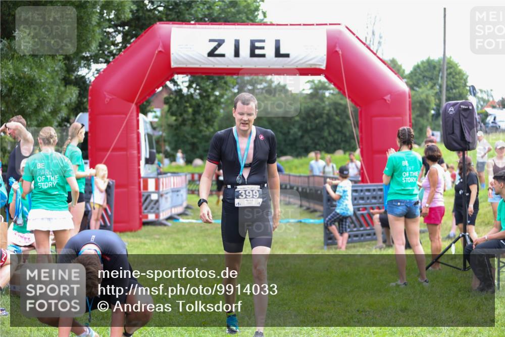 21.06.2026 - 29. Vierlanden-Triathlon Andreas Tolksdorf http://msf.ph/oto/9914033 21.06.2026 11:18:16 Ziel 361 meine-sportfotos.de