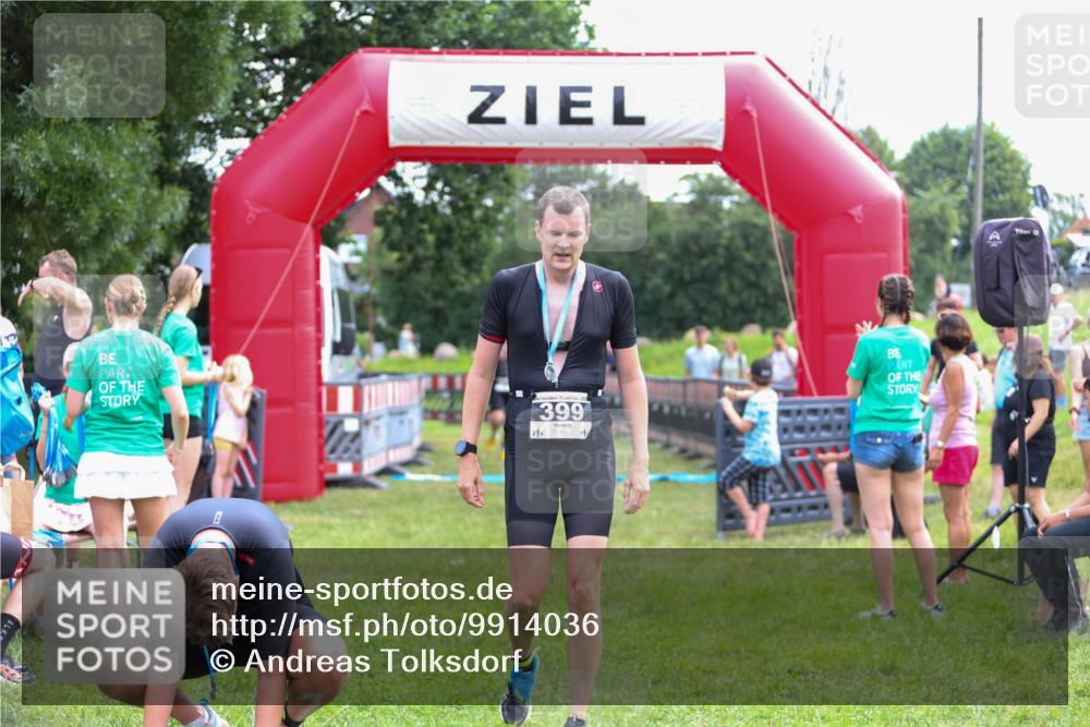 21.06.2026 - 29. Vierlanden-Triathlon Andreas Tolksdorf http://msf.ph/oto/9914036 21.06.2026 11:18:17 Ziel 361 meine-sportfotos.de