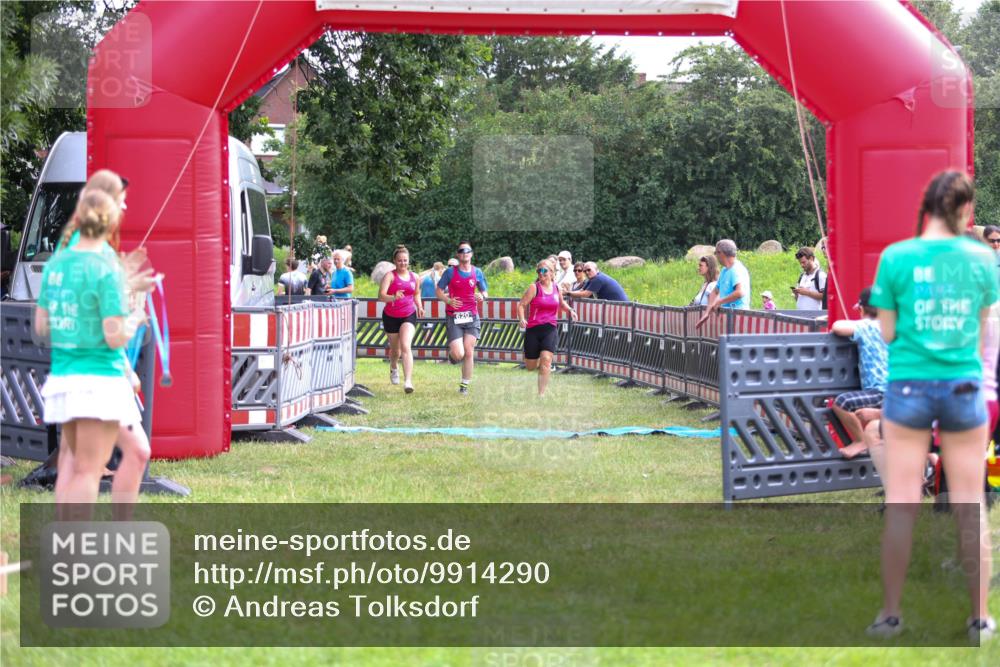 21.06.2026 - 29. Vierlanden-Triathlon Andreas Tolksdorf http://msf.ph/oto/9914290 21.06.2026 11:22:03 Ziel 417, 445, 620 meine-sportfotos.de