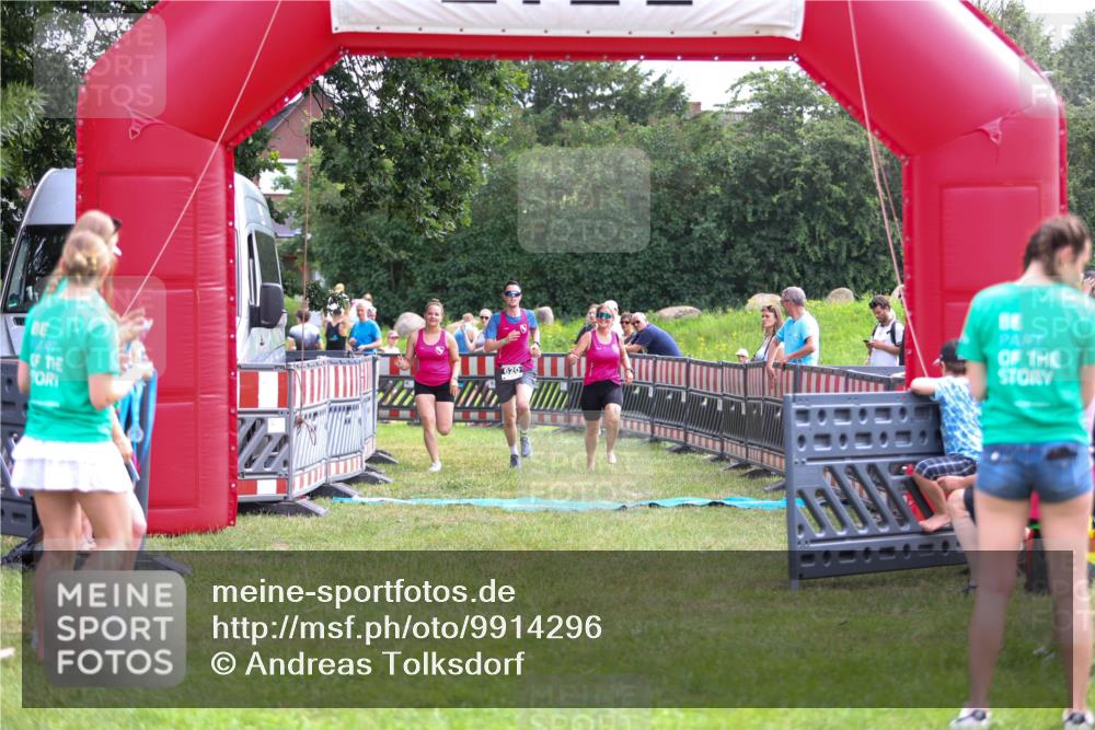 21.06.2026 - 29. Vierlanden-Triathlon Andreas Tolksdorf http://msf.ph/oto/9914296 21.06.2026 11:22:03 Ziel 417, 445, 620 meine-sportfotos.de