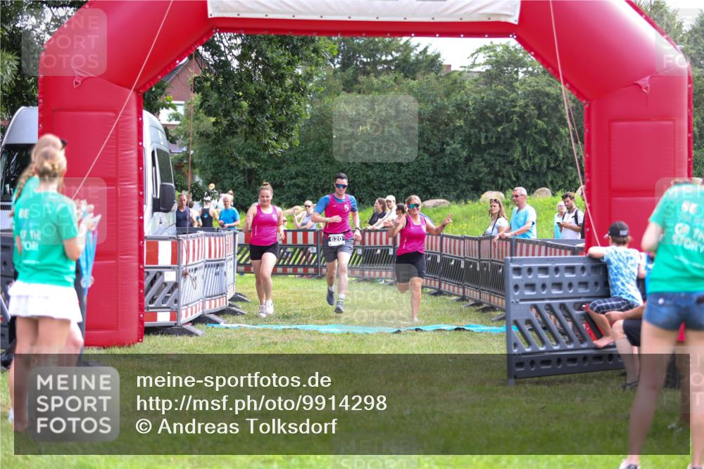 21.06.2026 - 29. Vierlanden-Triathlon Andreas Tolksdorf http://msf.ph/oto/9914298 21.06.2026 11:22:04 Ziel 417, 445, 620 meine-sportfotos.de