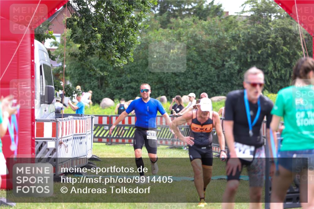 21.06.2026 - 29. Vierlanden-Triathlon Andreas Tolksdorf http://msf.ph/oto/9914405 21.06.2026 11:23:10 Ziel 443, 471, 625 meine-sportfotos.de