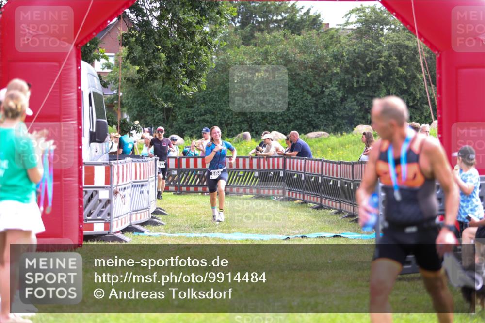 21.06.2026 - 29. Vierlanden-Triathlon Andreas Tolksdorf http://msf.ph/oto/9914484 21.06.2026 11:25:38 Ziel 357, 359, 393, 584, 603 meine-sportfotos.de