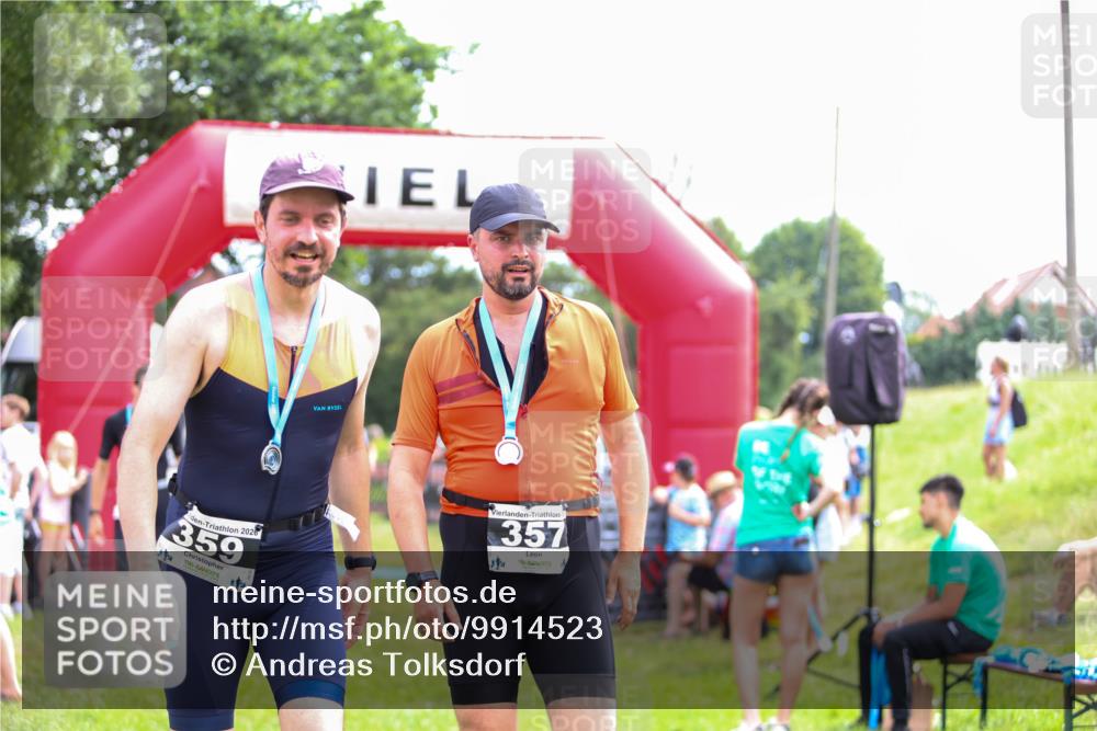 21.06.2026 - 29. Vierlanden-Triathlon Andreas Tolksdorf http://msf.ph/oto/9914523 21.06.2026 11:26:00 Ziel 477, 562 meine-sportfotos.de