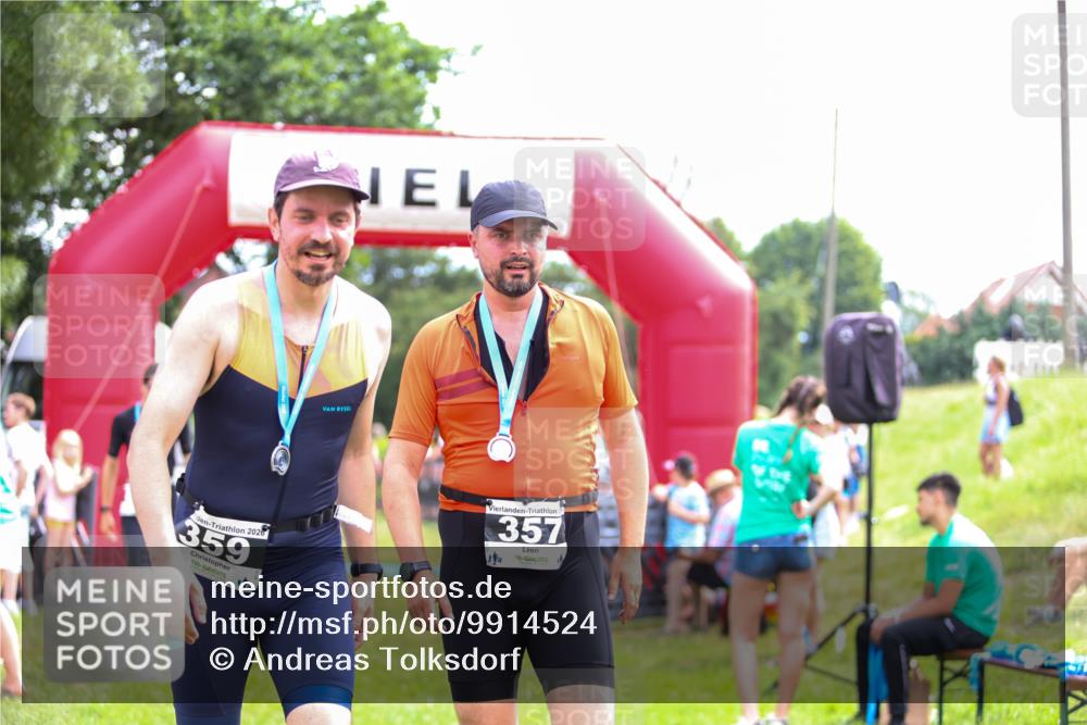 21.06.2026 - 29. Vierlanden-Triathlon Andreas Tolksdorf http://msf.ph/oto/9914524 21.06.2026 11:26:00 Ziel 477, 562 meine-sportfotos.de
