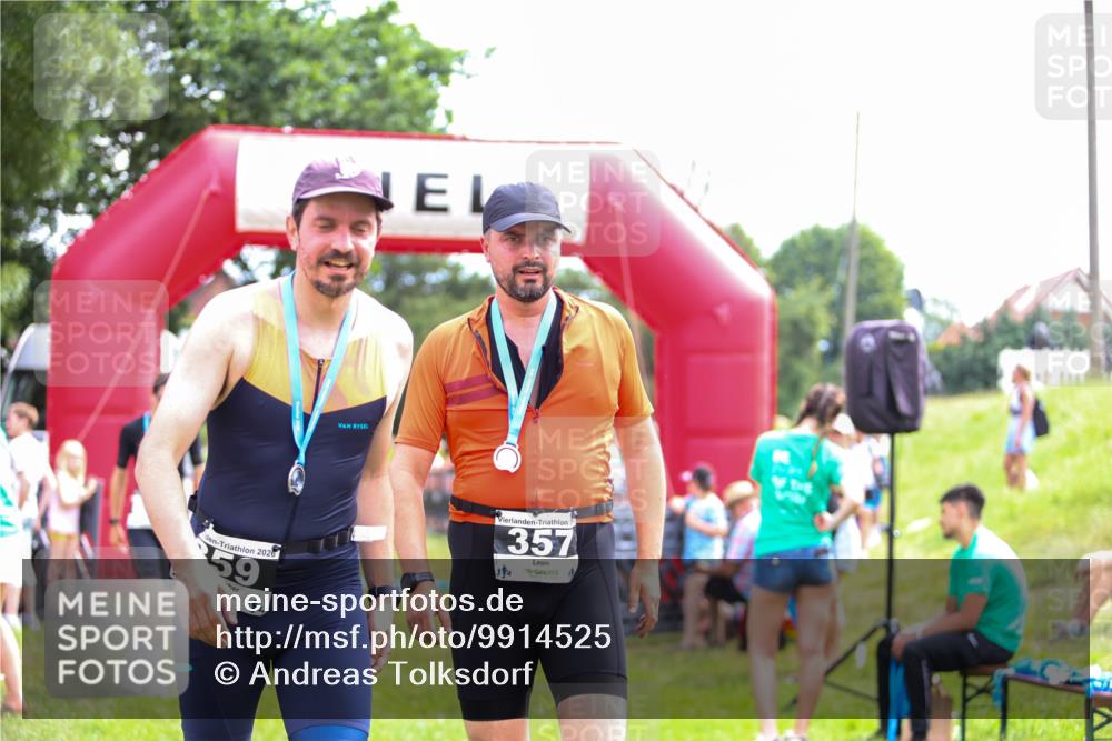 21.06.2026 - 29. Vierlanden-Triathlon Andreas Tolksdorf http://msf.ph/oto/9914525 21.06.2026 11:26:00 Ziel 477, 562 meine-sportfotos.de