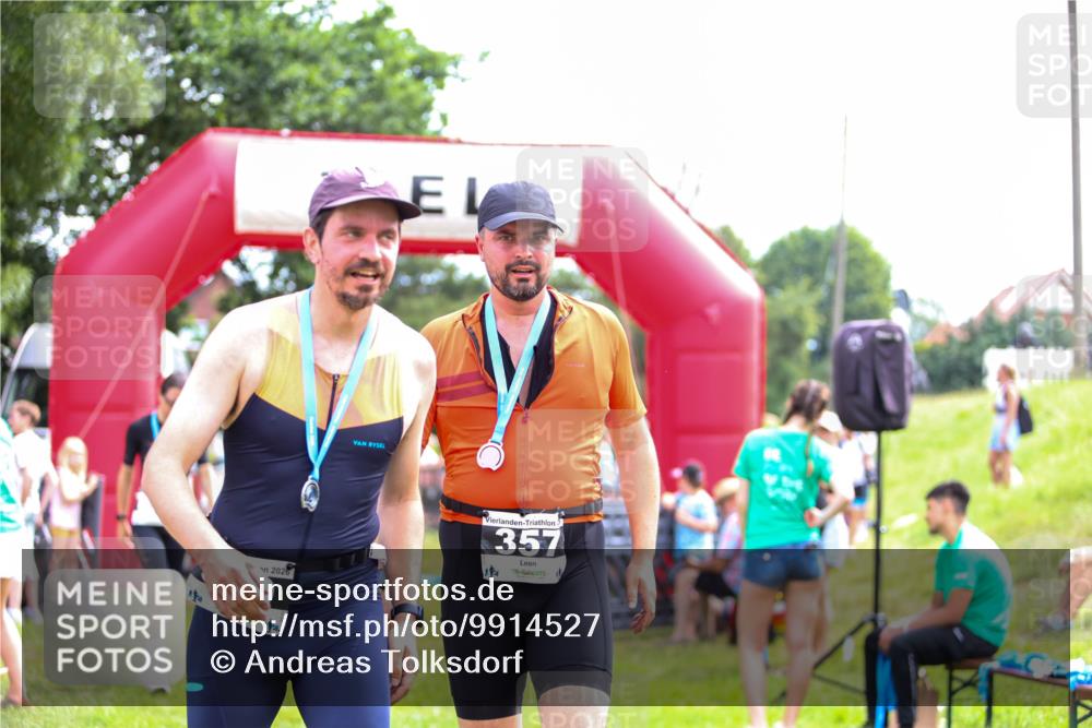 21.06.2026 - 29. Vierlanden-Triathlon Andreas Tolksdorf http://msf.ph/oto/9914527 21.06.2026 11:26:00 Ziel 477, 562 meine-sportfotos.de