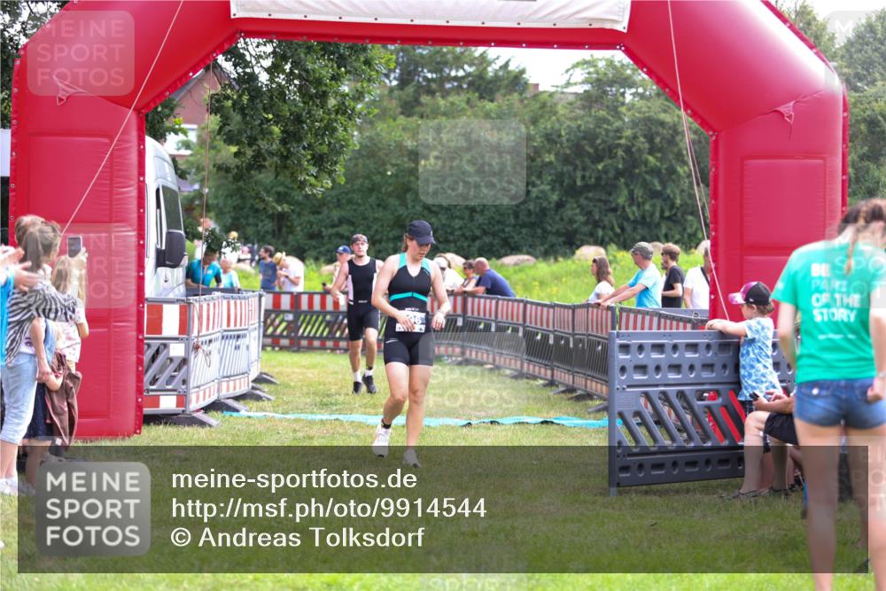 21.06.2026 - 29. Vierlanden-Triathlon Andreas Tolksdorf http://msf.ph/oto/9914544 21.06.2026 11:26:27 Ziel 496, 564, 1356 meine-sportfotos.de