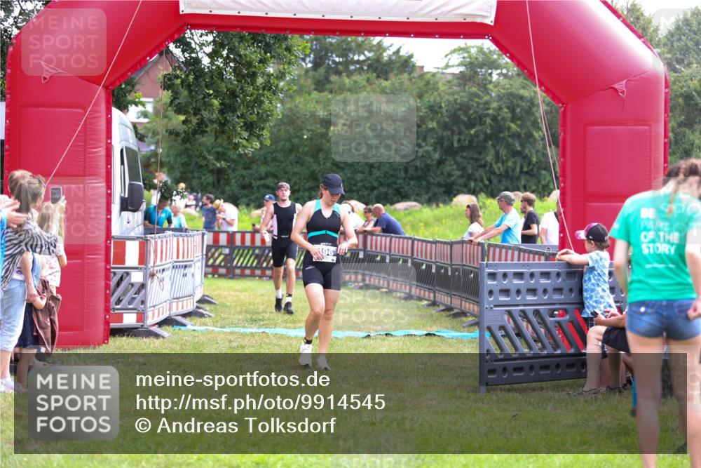 21.06.2026 - 29. Vierlanden-Triathlon Andreas Tolksdorf http://msf.ph/oto/9914545 21.06.2026 11:26:27 Ziel 496, 564, 1356 meine-sportfotos.de