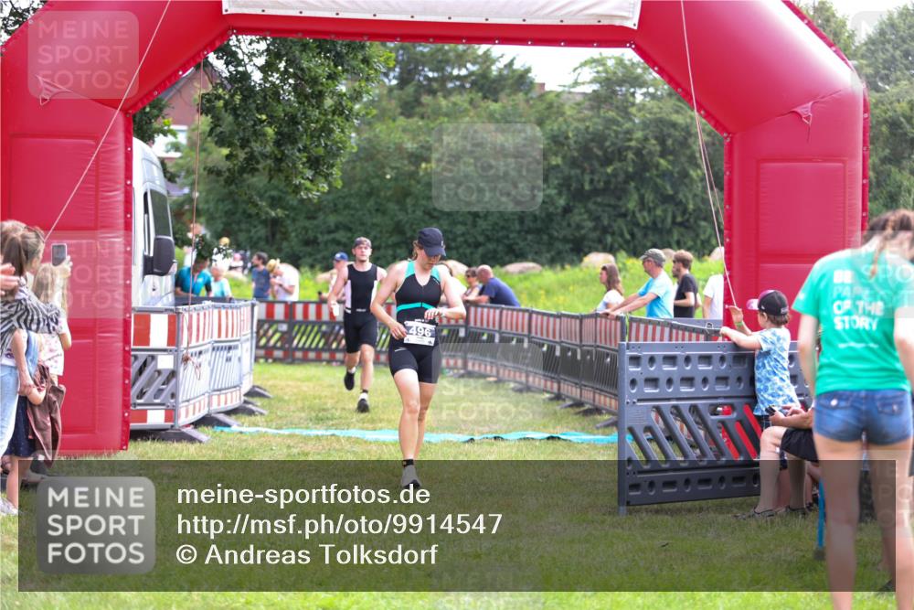 21.06.2026 - 29. Vierlanden-Triathlon Andreas Tolksdorf http://msf.ph/oto/9914547 21.06.2026 11:26:27 Ziel 496, 564, 1356 meine-sportfotos.de