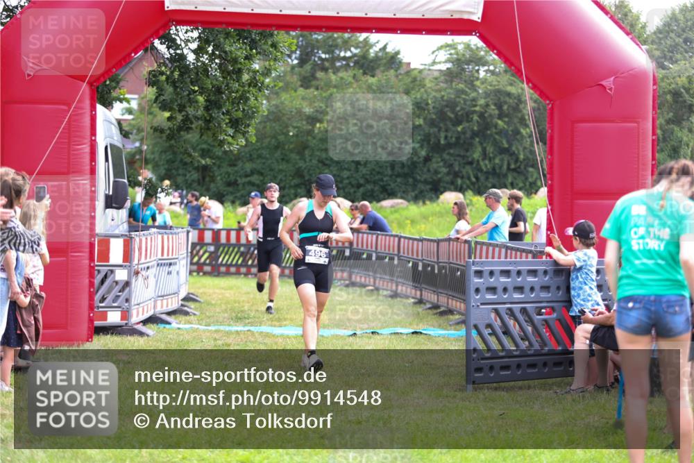21.06.2026 - 29. Vierlanden-Triathlon Andreas Tolksdorf http://msf.ph/oto/9914548 21.06.2026 11:26:27 Ziel 496, 564, 1356 meine-sportfotos.de