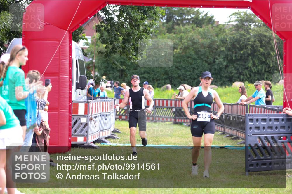 21.06.2026 - 29. Vierlanden-Triathlon Andreas Tolksdorf http://msf.ph/oto/9914561 21.06.2026 11:26:29 Ziel 496, 564, 1356 meine-sportfotos.de