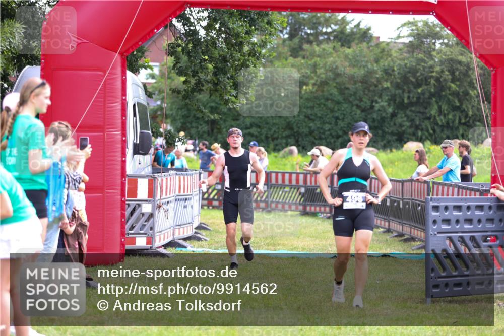 21.06.2026 - 29. Vierlanden-Triathlon Andreas Tolksdorf http://msf.ph/oto/9914562 21.06.2026 11:26:29 Ziel 496, 564, 1356 meine-sportfotos.de