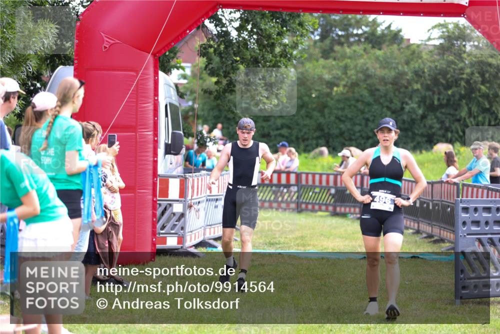21.06.2026 - 29. Vierlanden-Triathlon Andreas Tolksdorf http://msf.ph/oto/9914564 21.06.2026 11:26:30 Ziel 536, 564, 1356 meine-sportfotos.de