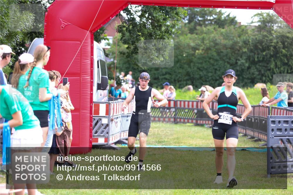 21.06.2026 - 29. Vierlanden-Triathlon Andreas Tolksdorf http://msf.ph/oto/9914566 21.06.2026 11:26:30 Ziel 536, 564, 1356 meine-sportfotos.de