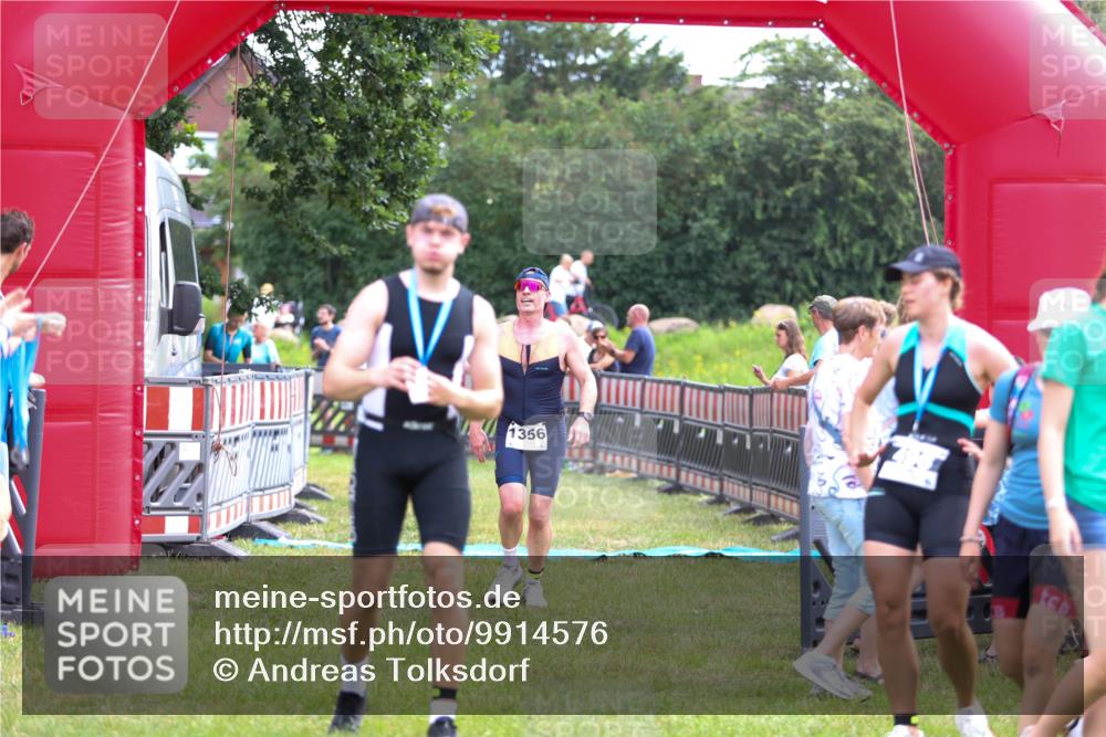 21.06.2026 - 29. Vierlanden-Triathlon Andreas Tolksdorf http://msf.ph/oto/9914576 21.06.2026 11:26:36 Ziel 536, 564, 1356 meine-sportfotos.de