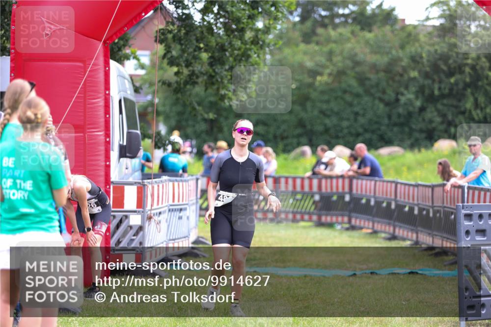 21.06.2026 - 29. Vierlanden-Triathlon Andreas Tolksdorf http://msf.ph/oto/9914627 21.06.2026 11:26:58 Ziel 353, 480, 526 meine-sportfotos.de