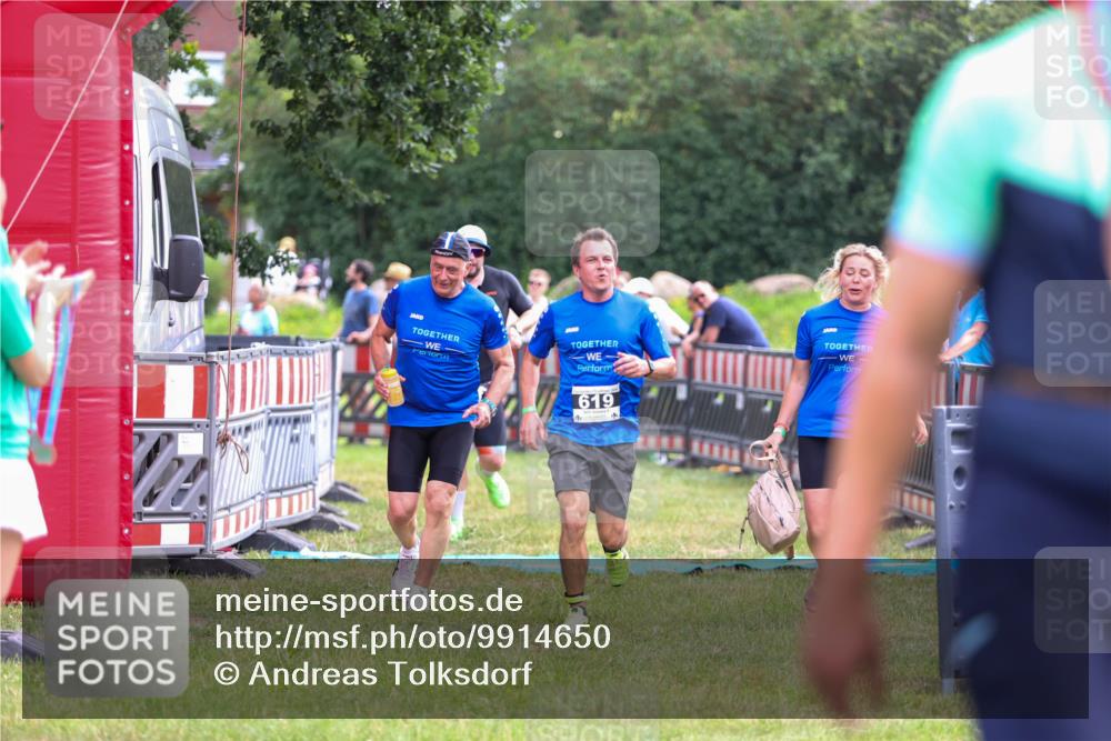 21.06.2026 - 29. Vierlanden-Triathlon Andreas Tolksdorf http://msf.ph/oto/9914650 21.06.2026 11:27:25 Ziel 442, 521, 619 meine-sportfotos.de