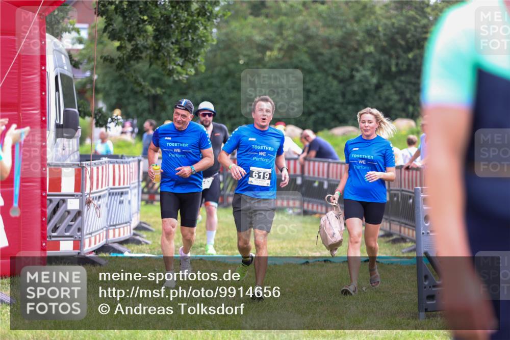 21.06.2026 - 29. Vierlanden-Triathlon Andreas Tolksdorf http://msf.ph/oto/9914656 21.06.2026 11:27:25 Ziel 442, 521, 619 meine-sportfotos.de