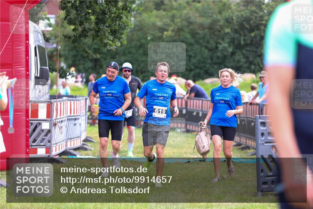 21.06.2026 - 29. Vierlanden-Triathlon Andreas Tolksdorf http://msf.ph/oto/9914657 21.06.2026 11:27:25 Ziel 442, 521, 619 meine-sportfotos.de