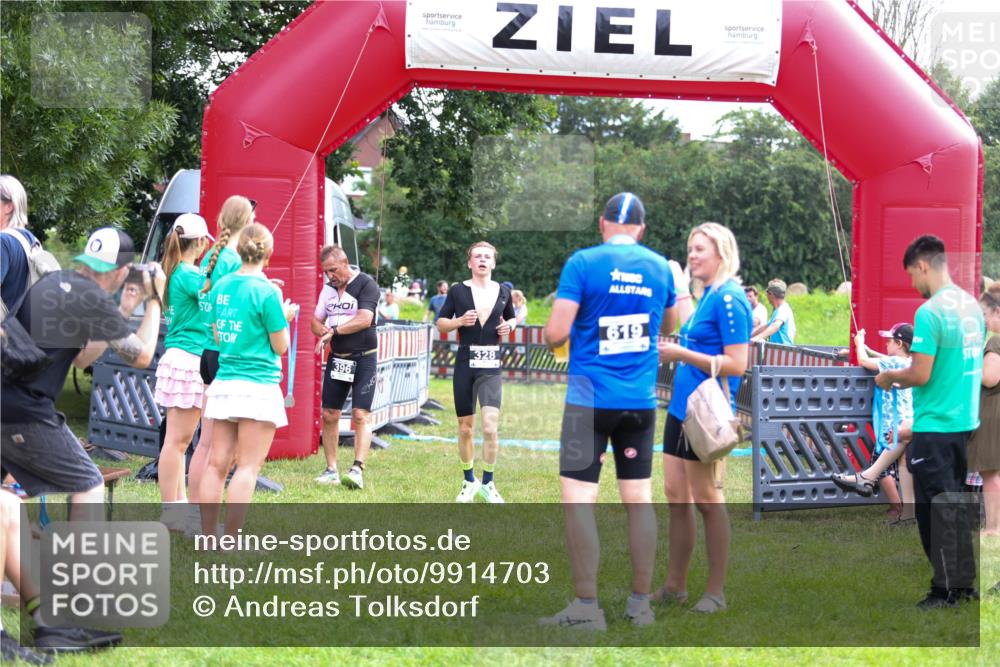 21.06.2026 - 29. Vierlanden-Triathlon Andreas Tolksdorf http://msf.ph/oto/9914703 21.06.2026 11:27:55 Ziel 328, 396 meine-sportfotos.de