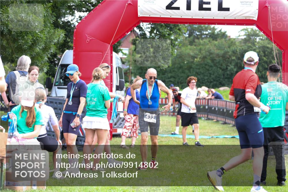 21.06.2026 - 29. Vierlanden-Triathlon Andreas Tolksdorf http://msf.ph/oto/9914802 21.06.2026 11:29:30 Ziel 81, 623 meine-sportfotos.de