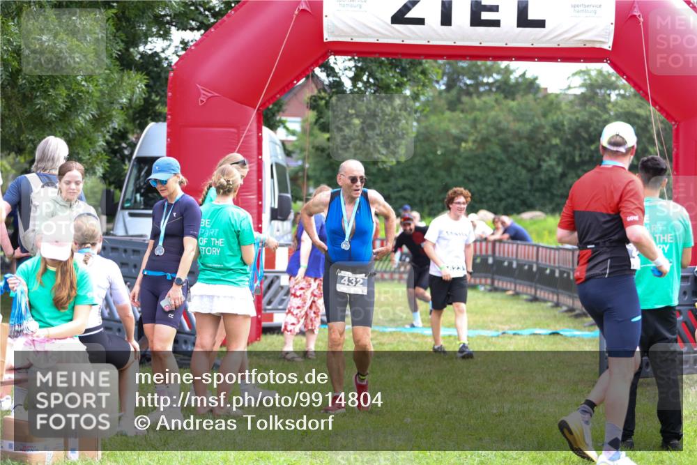 21.06.2026 - 29. Vierlanden-Triathlon Andreas Tolksdorf http://msf.ph/oto/9914804 21.06.2026 11:29:30 Ziel 81, 623 meine-sportfotos.de