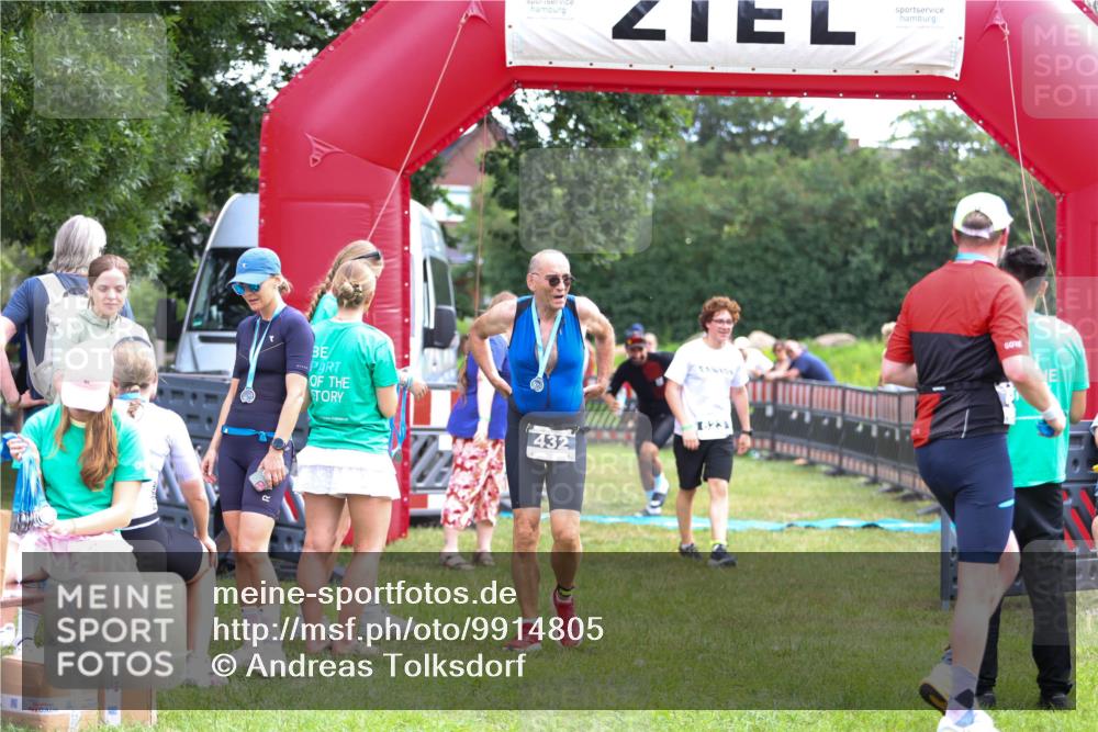 21.06.2026 - 29. Vierlanden-Triathlon Andreas Tolksdorf http://msf.ph/oto/9914805 21.06.2026 11:29:30 Ziel 81, 623 meine-sportfotos.de