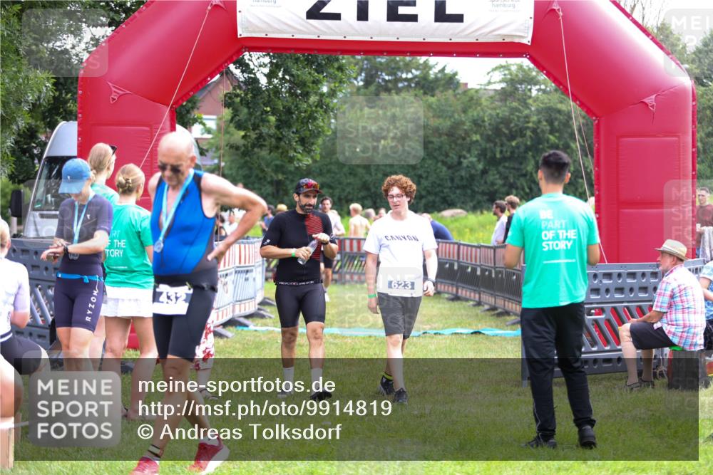 21.06.2026 - 29. Vierlanden-Triathlon Andreas Tolksdorf http://msf.ph/oto/9914819 21.06.2026 11:29:34 Ziel 81 meine-sportfotos.de