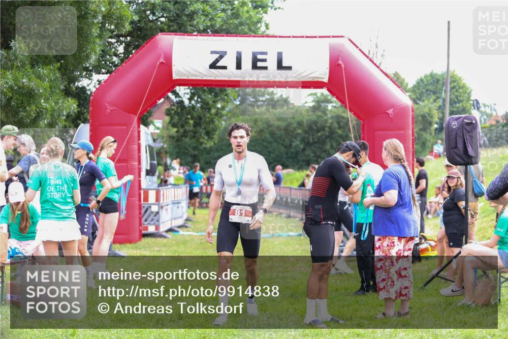 21.06.2026 - 29. Vierlanden-Triathlon Andreas Tolksdorf http://msf.ph/oto/9914838 21.06.2026 11:29:47 Ziel 404, 418, 530 meine-sportfotos.de