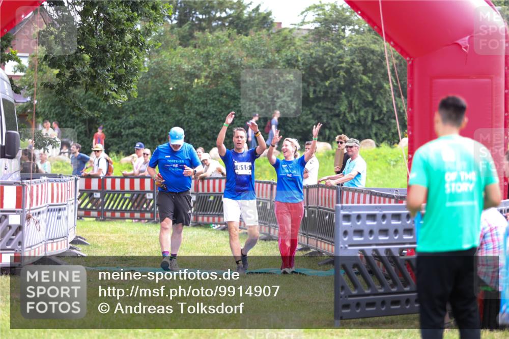 21.06.2026 - 29. Vierlanden-Triathlon Andreas Tolksdorf http://msf.ph/oto/9914907 21.06.2026 11:30:52 Ziel 615 meine-sportfotos.de