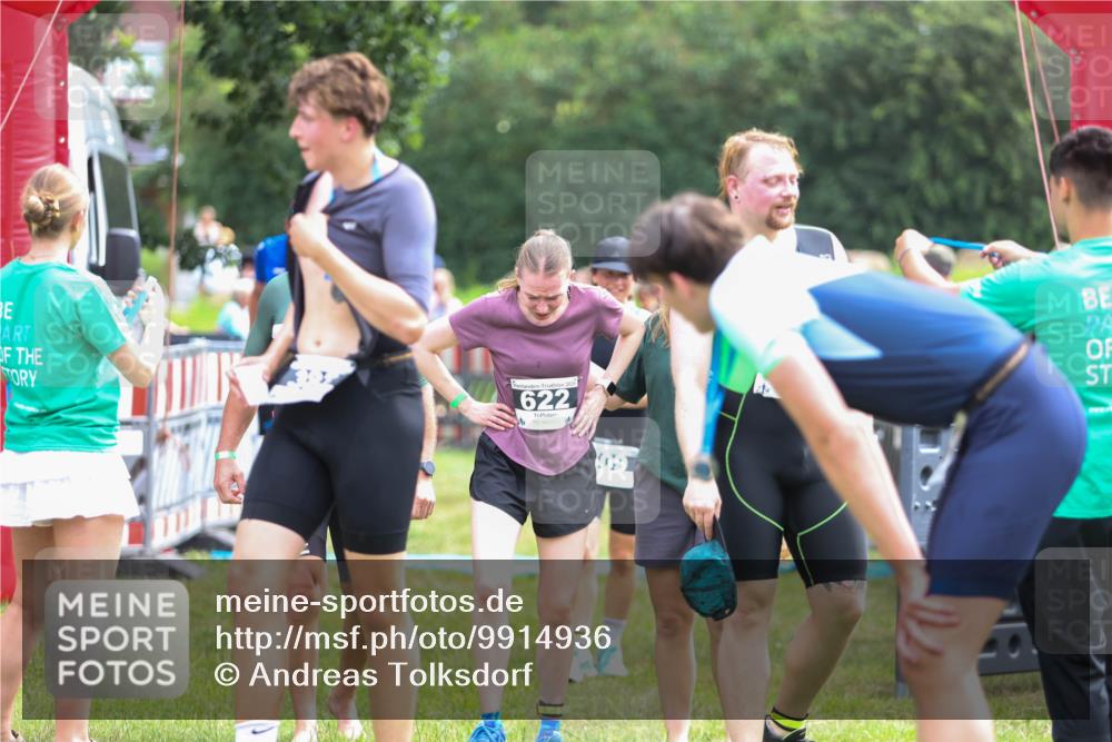 21.06.2026 - 29. Vierlanden-Triathlon Andreas Tolksdorf http://msf.ph/oto/9914936 21.06.2026 11:31:23 Ziel 509, 622 meine-sportfotos.de