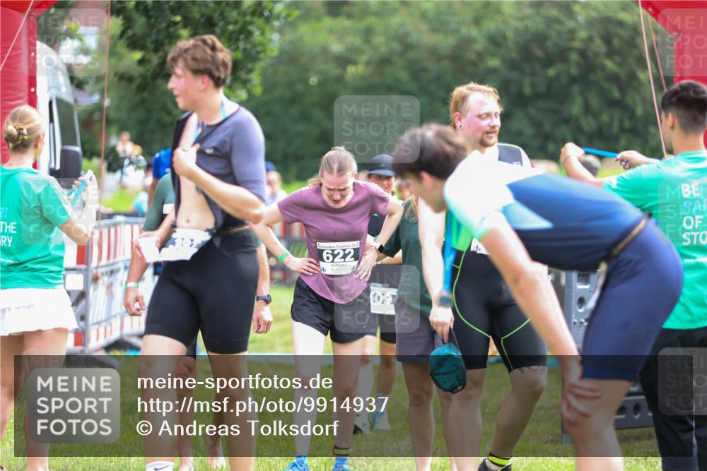 21.06.2026 - 29. Vierlanden-Triathlon Andreas Tolksdorf http://msf.ph/oto/9914937 21.06.2026 11:31:24 Ziel 509, 622 meine-sportfotos.de