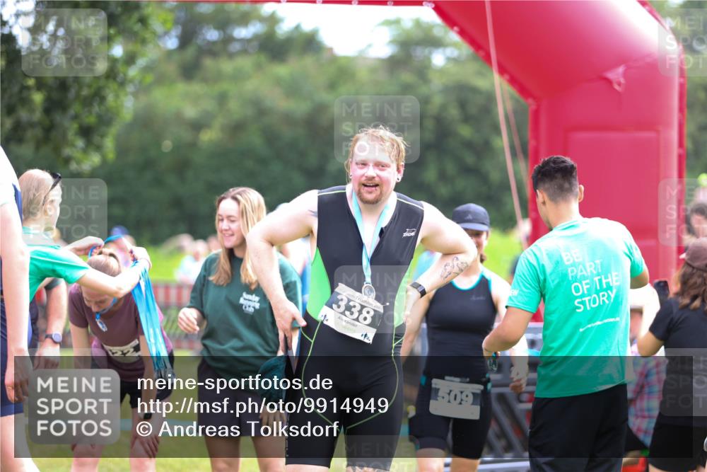 21.06.2026 - 29. Vierlanden-Triathlon Andreas Tolksdorf http://msf.ph/oto/9914949 21.06.2026 11:31:28 Ziel 552 meine-sportfotos.de