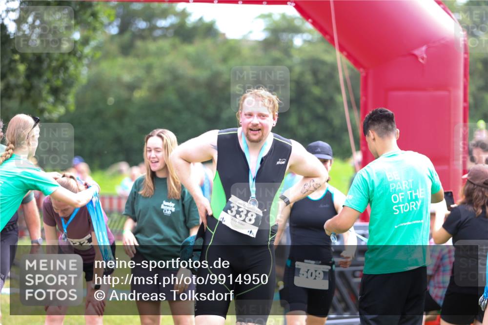 21.06.2026 - 29. Vierlanden-Triathlon Andreas Tolksdorf http://msf.ph/oto/9914950 21.06.2026 11:31:28 Ziel 552 meine-sportfotos.de