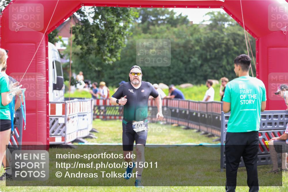 21.06.2026 - 29. Vierlanden-Triathlon Andreas Tolksdorf http://msf.ph/oto/9915011 21.06.2026 11:32:24 Ziel 403 meine-sportfotos.de