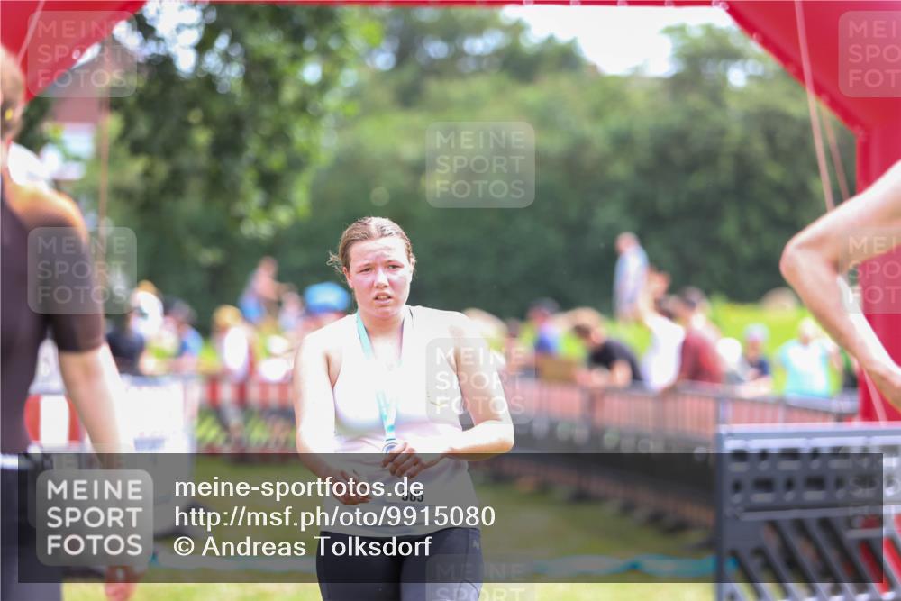 21.06.2026 - 29. Vierlanden-Triathlon Andreas Tolksdorf http://msf.ph/oto/9915080 21.06.2026 11:34:03 Ziel 330, 488 meine-sportfotos.de