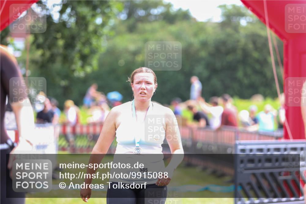 21.06.2026 - 29. Vierlanden-Triathlon Andreas Tolksdorf http://msf.ph/oto/9915088 21.06.2026 11:34:03 Ziel 330, 488 meine-sportfotos.de