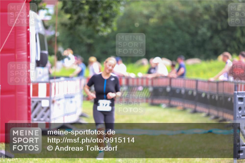 21.06.2026 - 29. Vierlanden-Triathlon Andreas Tolksdorf http://msf.ph/oto/9915114 21.06.2026 11:34:42 Ziel 561, 572, 608 meine-sportfotos.de