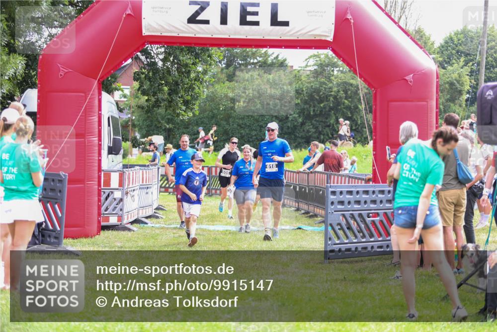 21.06.2026 - 29. Vierlanden-Triathlon Andreas Tolksdorf http://msf.ph/oto/9915147 21.06.2026 11:35:10 Ziel 438, 606, 618 meine-sportfotos.de
