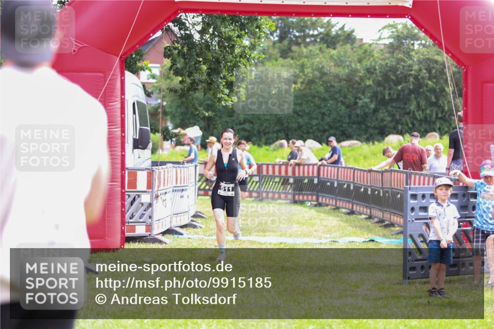 21.06.2026 - 29. Vierlanden-Triathlon Andreas Tolksdorf http://msf.ph/oto/9915185 21.06.2026 11:35:36 Ziel 485, 511 meine-sportfotos.de