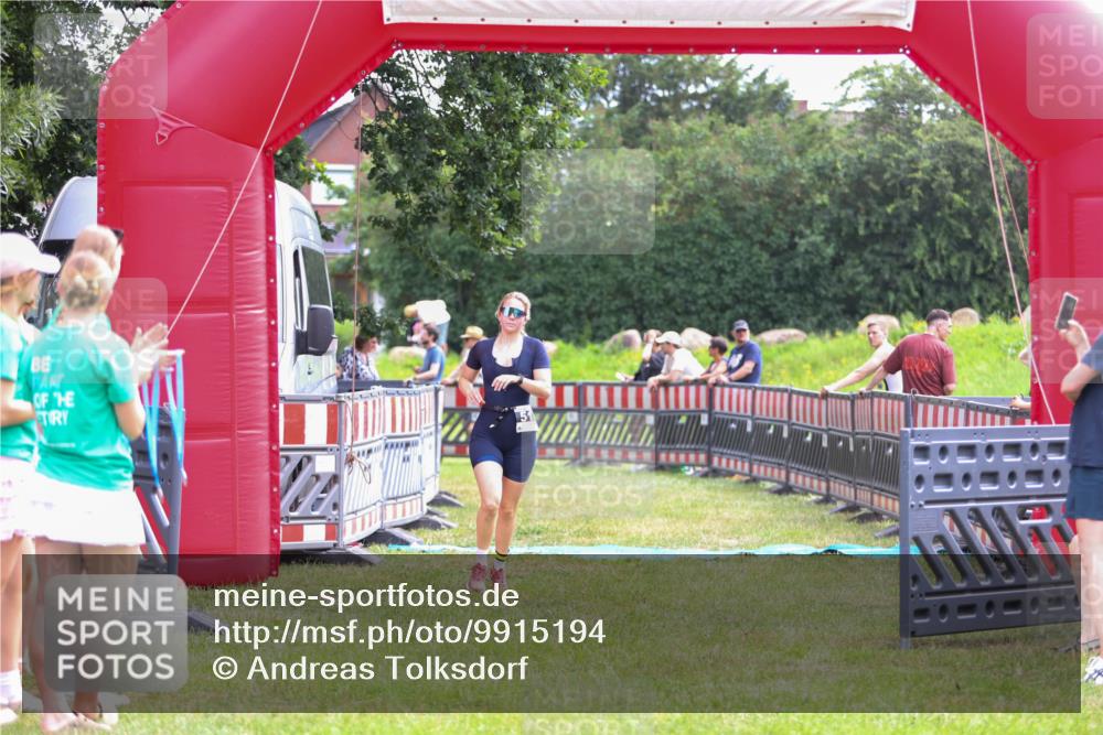 21.06.2026 - 29. Vierlanden-Triathlon Andreas Tolksdorf http://msf.ph/oto/9915194 21.06.2026 11:35:58 Ziel 517 meine-sportfotos.de