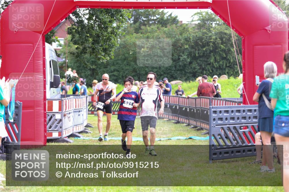21.06.2026 - 29. Vierlanden-Triathlon Andreas Tolksdorf http://msf.ph/oto/9915215 21.06.2026 11:36:31 Ziel 461, 463, 601, 621 meine-sportfotos.de