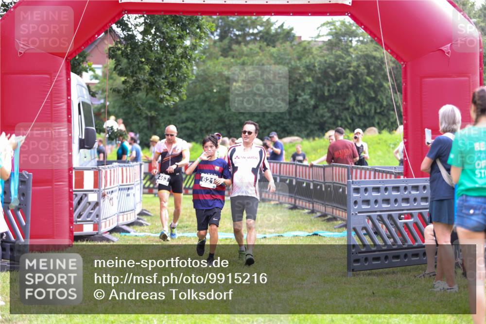 21.06.2026 - 29. Vierlanden-Triathlon Andreas Tolksdorf http://msf.ph/oto/9915216 21.06.2026 11:36:31 Ziel 461, 463, 601, 621 meine-sportfotos.de