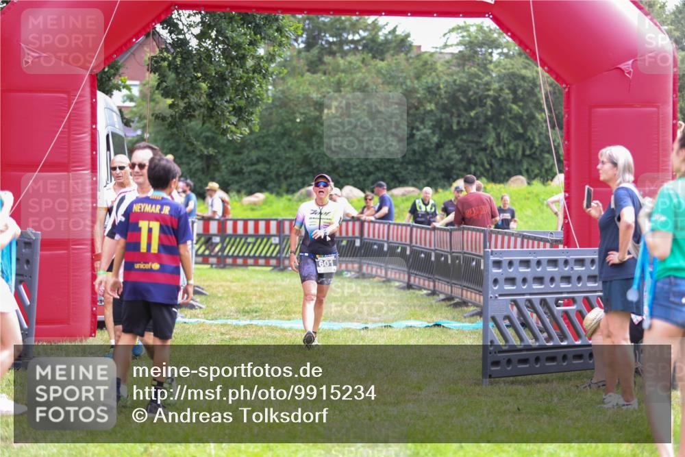 21.06.2026 - 29. Vierlanden-Triathlon Andreas Tolksdorf http://msf.ph/oto/9915234 21.06.2026 11:36:34 Ziel 461, 463, 601 meine-sportfotos.de