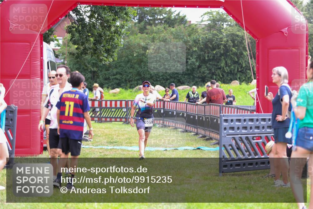 21.06.2026 - 29. Vierlanden-Triathlon Andreas Tolksdorf http://msf.ph/oto/9915235 21.06.2026 11:36:34 Ziel 461, 463, 601 meine-sportfotos.de
