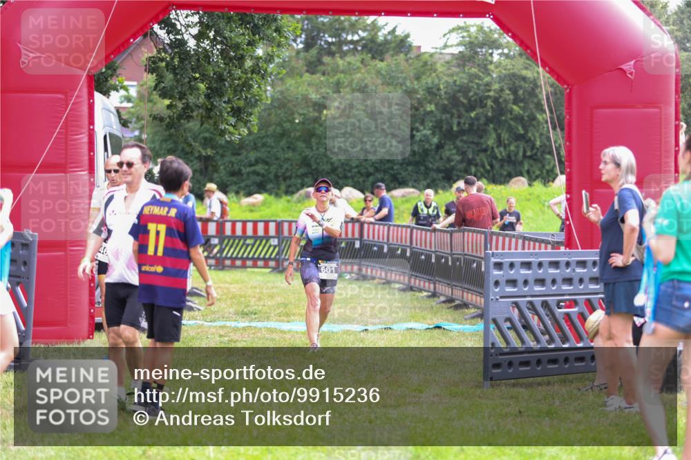 21.06.2026 - 29. Vierlanden-Triathlon Andreas Tolksdorf http://msf.ph/oto/9915236 21.06.2026 11:36:35 Ziel 461, 463, 601 meine-sportfotos.de
