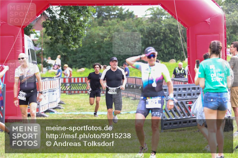21.06.2026 - 29. Vierlanden-Triathlon Andreas Tolksdorf http://msf.ph/oto/9915238 21.06.2026 11:36:44 Ziel 461, 508 meine-sportfotos.de