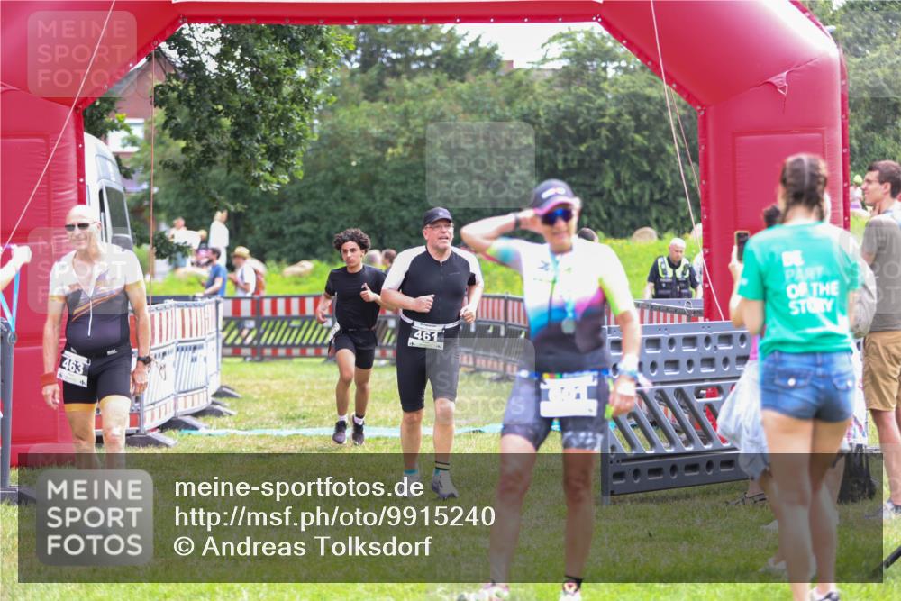 21.06.2026 - 29. Vierlanden-Triathlon Andreas Tolksdorf http://msf.ph/oto/9915240 21.06.2026 11:36:44 Ziel 461, 508 meine-sportfotos.de