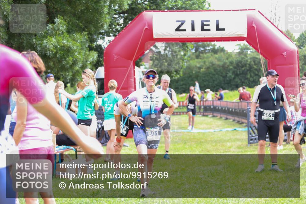 21.06.2026 - 29. Vierlanden-Triathlon Andreas Tolksdorf http://msf.ph/oto/9915269 21.06.2026 11:37:04 Ziel 516, 518, 553 meine-sportfotos.de
